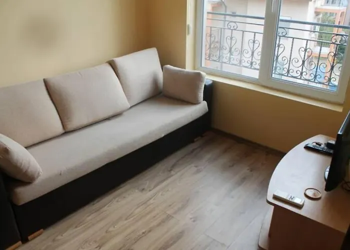 Spacious, 1 Bed Apt, Dawn Park * Słoneczny Brzeg